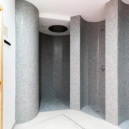 Krysztal Gorski - Stone Hill Apartment *