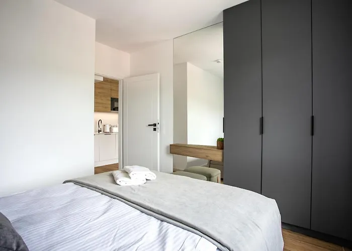 Kryształ Górski - Stone Hill *