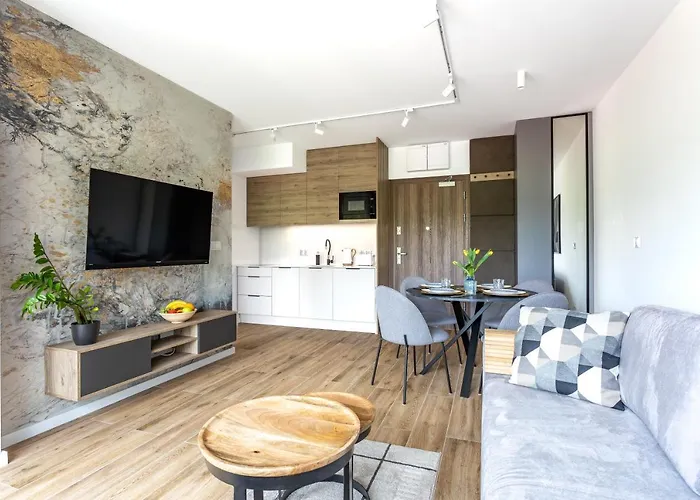 Kryształ Górski - Stone Hill Szklarska Poręba