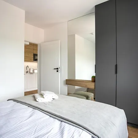 Krysztal Gorski - Stone Hill *