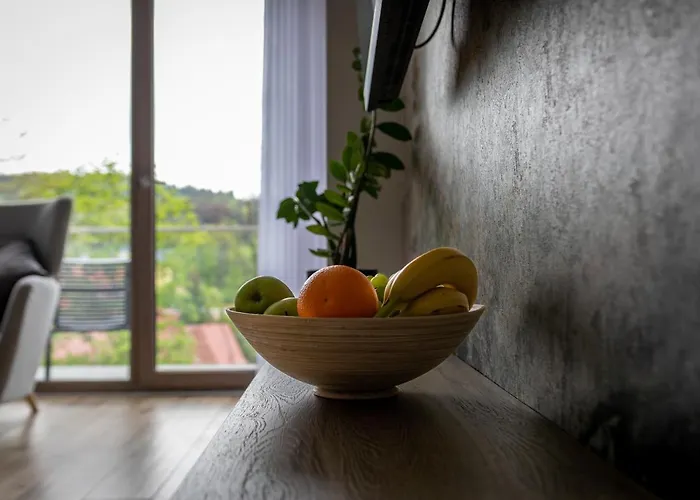 Krysztal Gorski - Stone Hill *